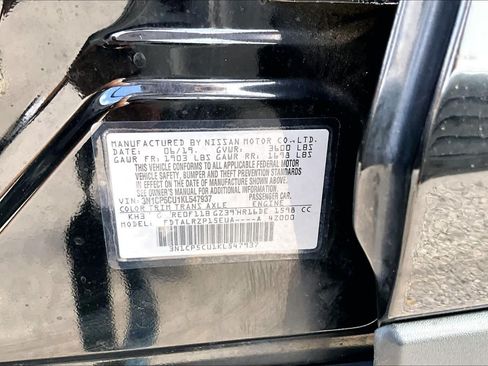 Used 2019 Nissan Kicks S FWD image 37