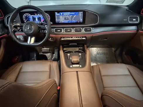 Used 2024 Mercedes-Benz GLS 450 4MATIC image 36