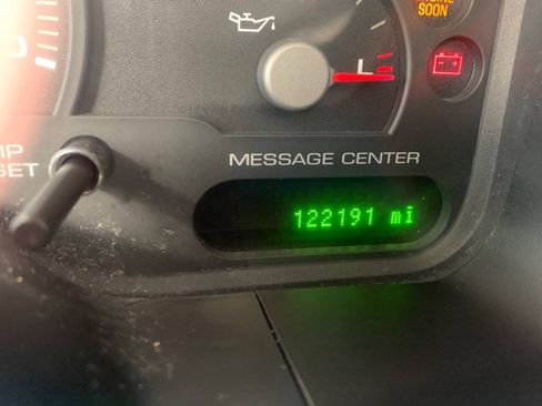 Used 2005 Ford Explorer Sport XLT AWD/4WD image 21