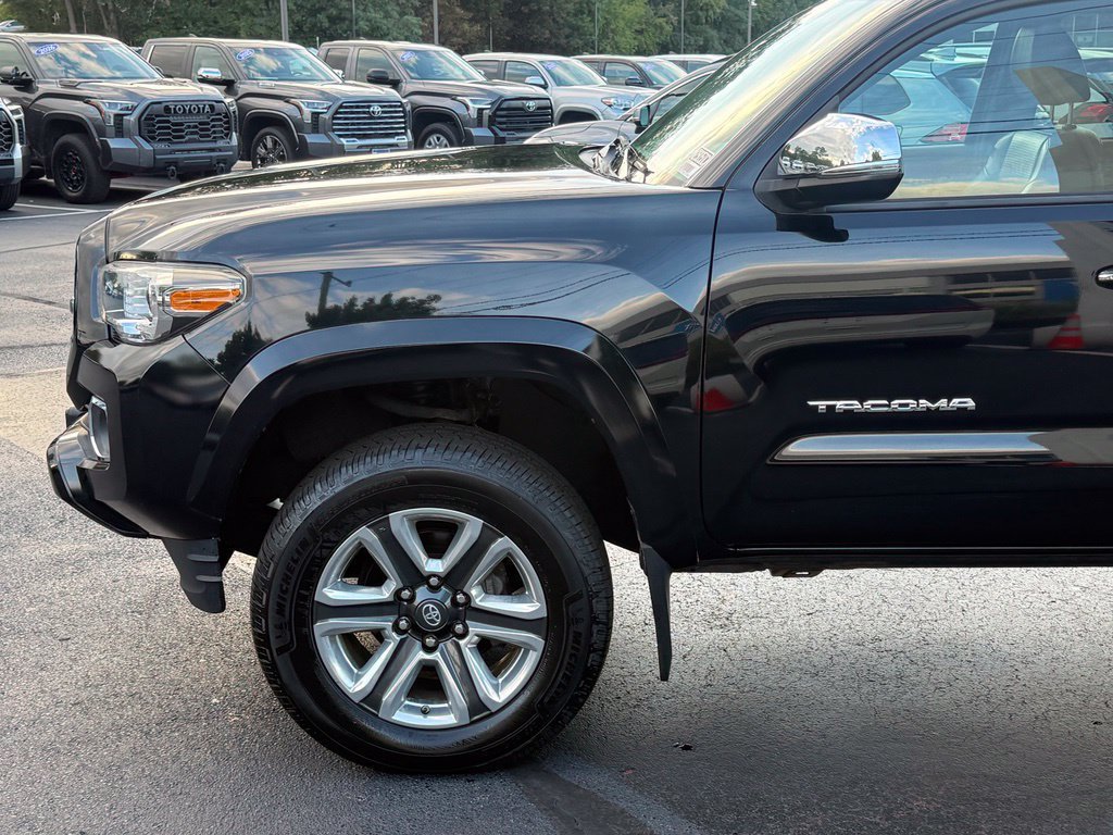 Certified 2019 Toyota Tacoma Limited AWD/4WD image 2