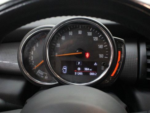 Used 2021 MINI Cooper 4-Door Hardtop w/ Storage Package image 15