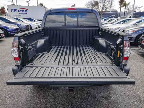 Used 2013 Toyota Tacoma PreRunner w/ TRD Sport Pkg image 27
