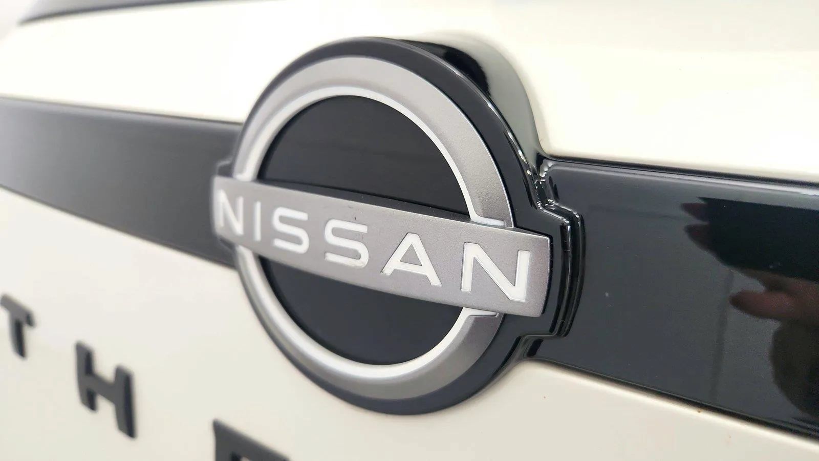 Used 2025 Nissan Pathfinder Rock Creek AWD/4WD image 33