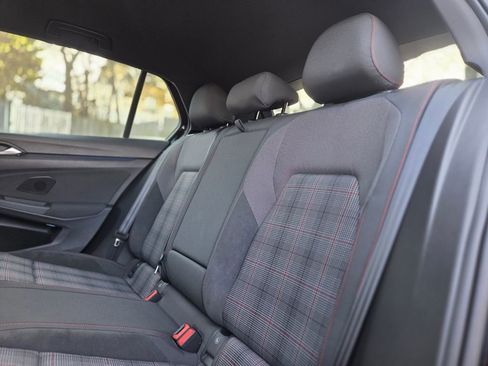Used 2022 Volkswagen GTI SE FWD image 23
