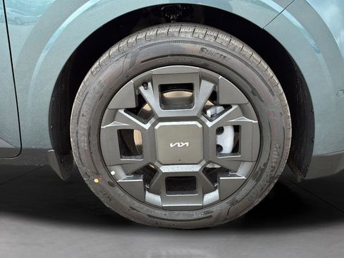 New 2026 Kia Carnival SX FWD image 32
