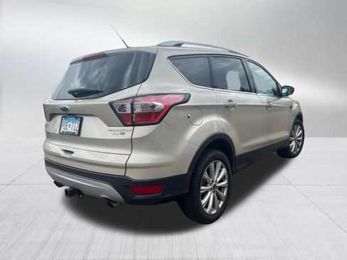 Used 2017 Ford Escape Titanium image 3