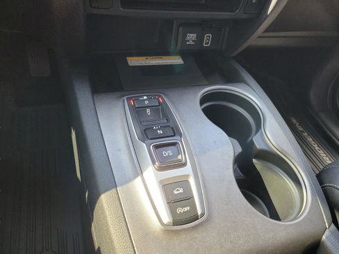 Used 2022 Honda Ridgeline RTL-E image 18