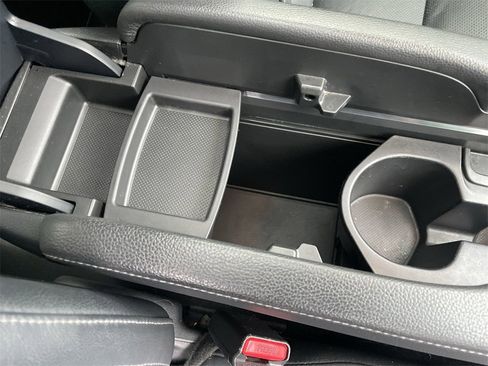 Used 2018 Honda Civic EX-L image 30