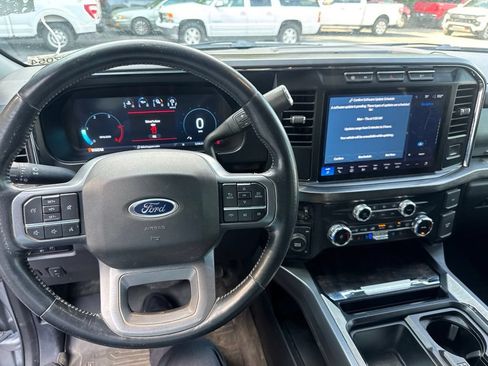 Used 2024 Ford F450 Lariat w/ Snow Plow/Camper Package AWD/4WD image 19