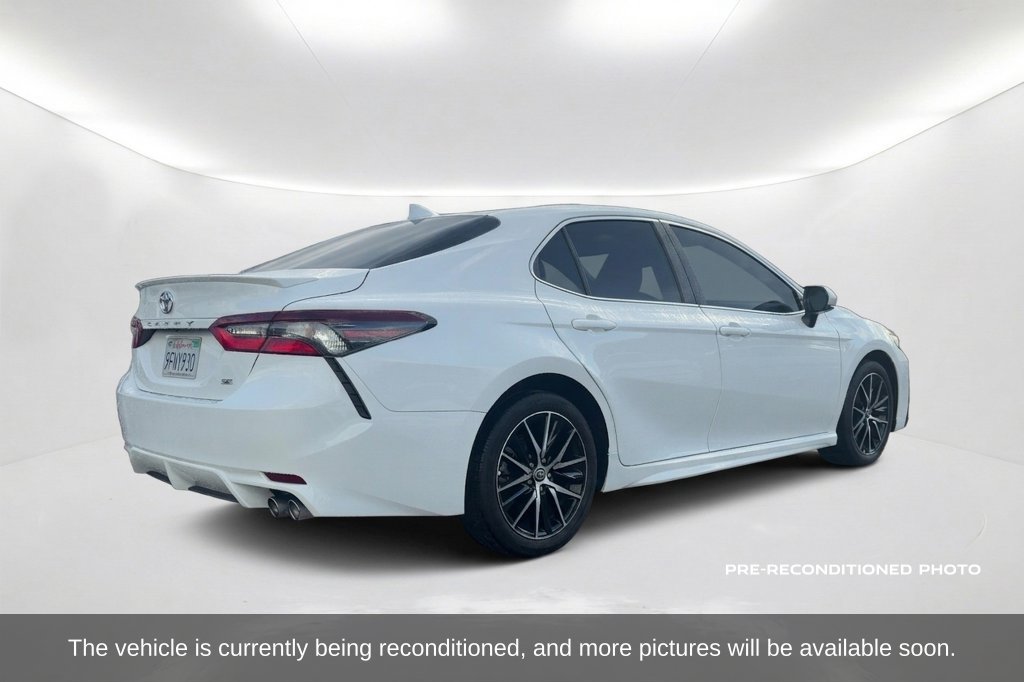 Used 2023 Toyota Camry SE FWD image 6