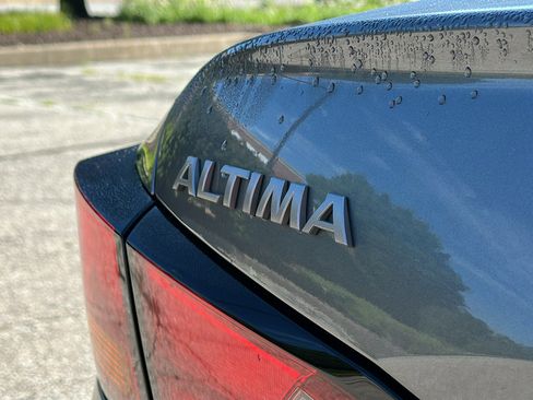 Certified 2023 Nissan Altima 2.5 SV w/ SV Premium Package image 10