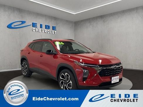 New 2026 Chevrolet Trax RS w/ Driver Confidence Package FWD image 1