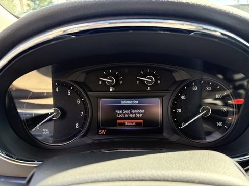 Certified 2022 Buick Encore Preferred image 35