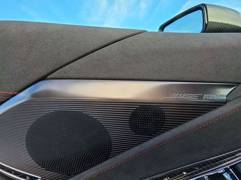 Used 2023 Chevrolet Corvette Stingray Premium Conv w/ Z51 Performance Package image 25