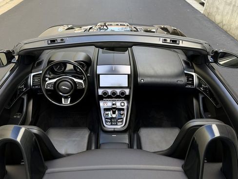 Used 2020 Jaguar F-TYPE image 25