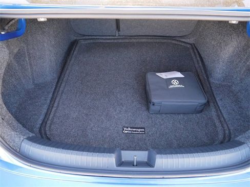 Certified 2024 Volkswagen Jetta SE image 17