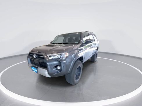 Certified 2023 Toyota 4Runner TRD Off-Road Premium w/ Moonroof Package AWD/4WD image 4