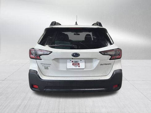 Used 2023 Subaru Outback Premium image 6