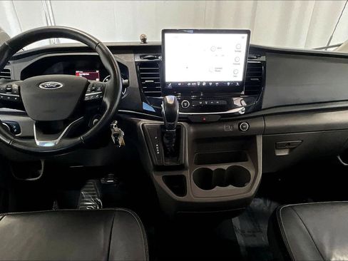 Used 2023 Ford Transit 350 XLT image 15