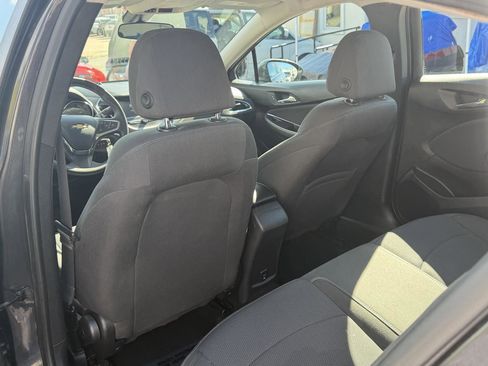 Used 2017 Chevrolet Cruze LT image 11