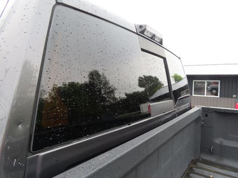 Used 2018 RAM 3500 Laramie AWD/4WD image 16