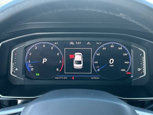 Certified 2023 Volkswagen Jetta GLI Autobahn FWD image 32