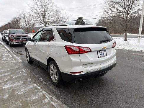 Used 2018 Chevrolet Equinox LT w/ Sun & Infotainment Package image 5