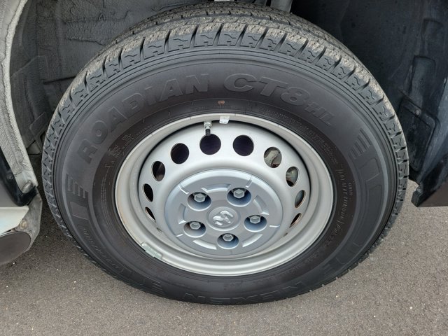 Used 2025 RAM ProMaster 2500 w/ U-Haul Equipment Group FWD image 9