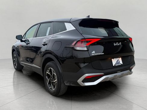 Used 2025 Kia Sportage LX image 9