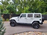Used 2012 Jeep Wrangler Unlimited Sahara image 2