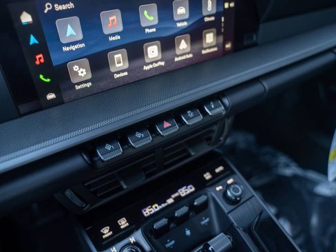 New 2026 Porsche 911 Carrera image 21