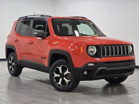Used 2021 Jeep Renegade Trailhawk image 2
