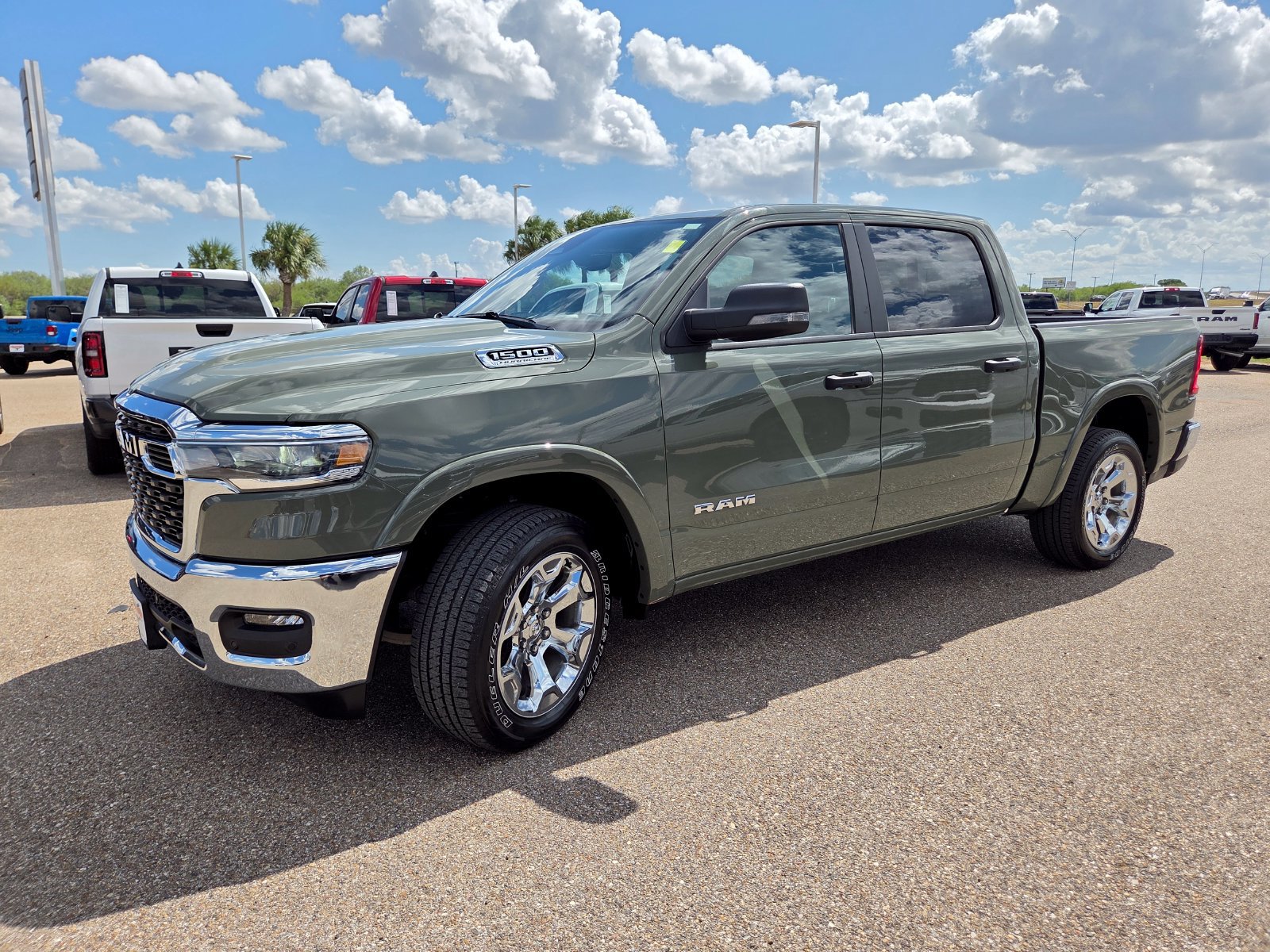Used 2026 RAM 1500 Big Horn AWD/4WD image 3