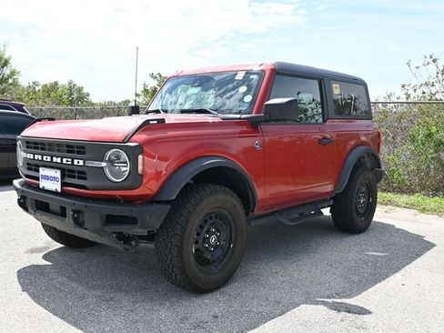 Used 2023 Ford Bronco Black Diamond image 5