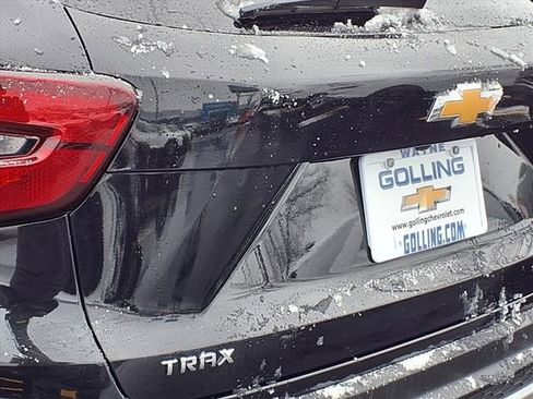 Used 2025 Chevrolet Trax LT image 22