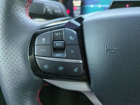 Used 2025 Ford Explorer ST-Line w/ Premium Package image 24