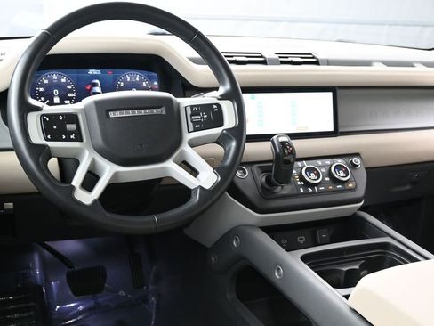 Used 2020 Land Rover Defender 110 SE AWD/4WD image 7