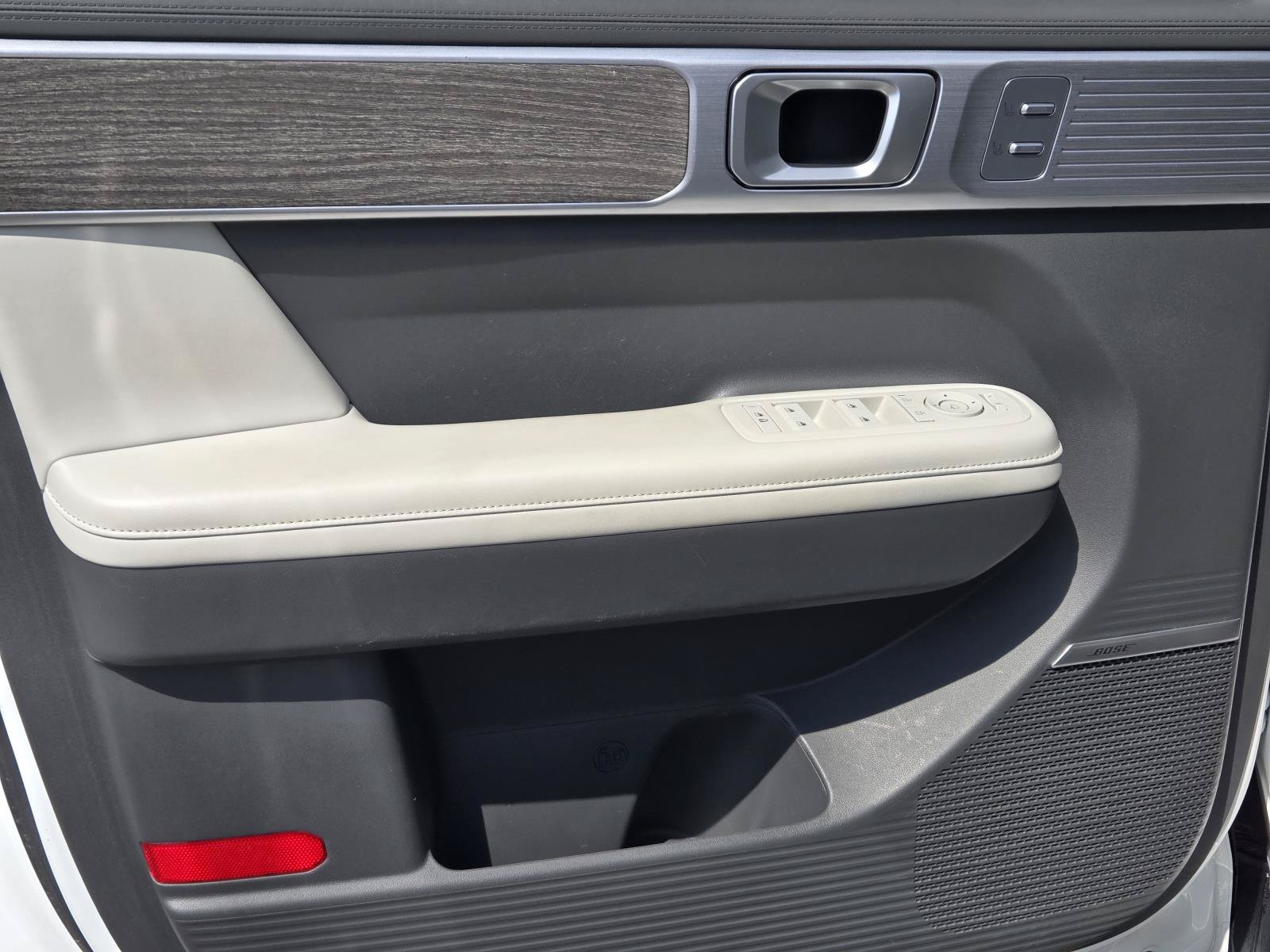 Used 2025 Hyundai Santa Fe Calligraphy AWD/4WD image 14