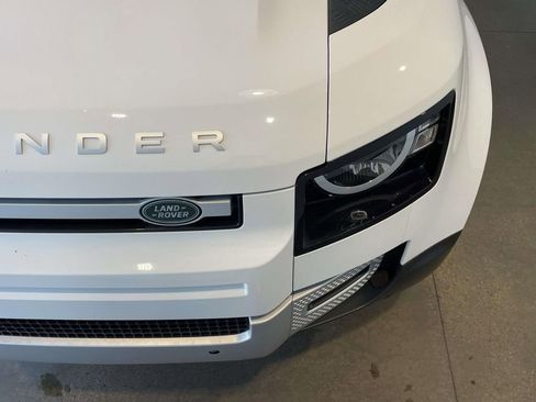 Used 2023 Land Rover Defender 110 S AWD/4WD image 7