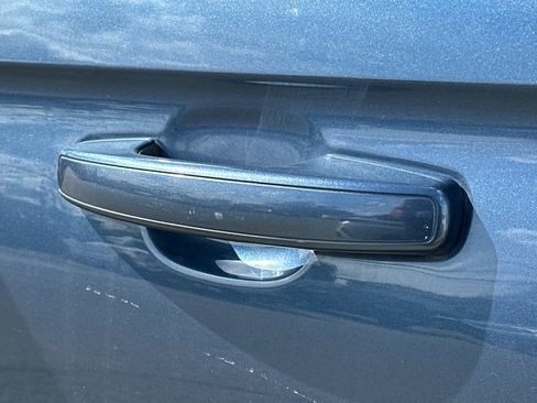 Used 2018 Ford Expedition Max XLT image 18