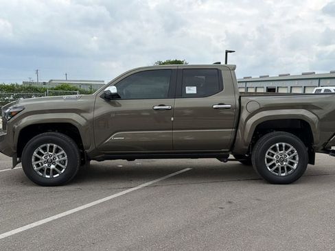 New 2026 Toyota Tacoma Limited AWD/4WD image 10