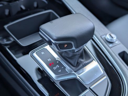 Used 2024 Audi A5 2.0T Premium w/ Convenience Package image 34