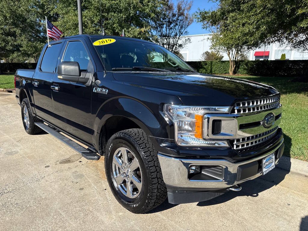 Used 2019 Ford F150 XLT w/ Equipment Group 302A Luxury AWD/4WD image 1