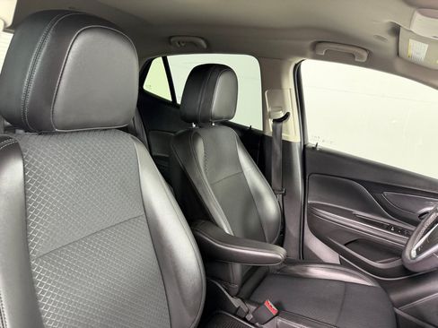 Used 2022 Buick Encore Preferred w/ Safety Package FWD image 23