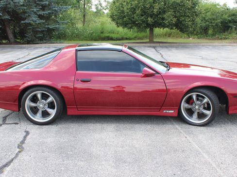Used 1989 Chevrolet Camaro RS RWD image 32