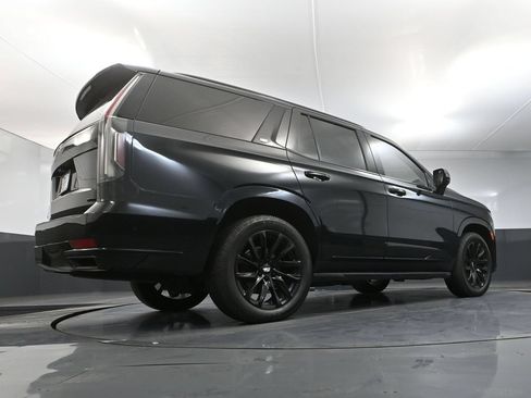 Used 2021 Cadillac Escalade Sport w/ LPO, Illumination Package AWD/4WD image 54