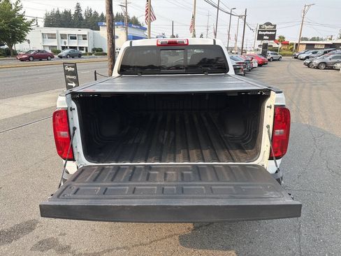 Used 2019 Chevrolet Colorado Z71 AWD/4WD image 9