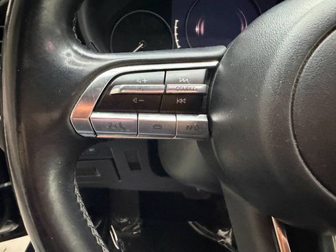 Used 2020 MAZDA MAZDA3 Hatchback w/ Preferred Package FWD image 23