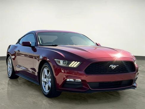 Used 2015 Ford Mustang Coupe image 14