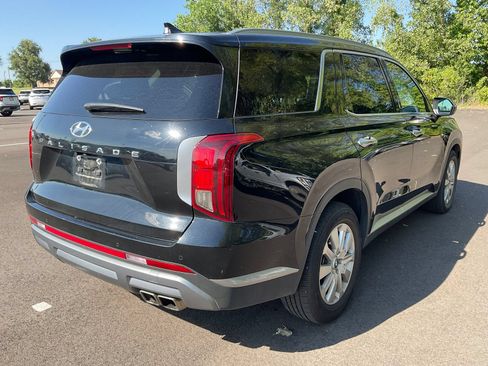 Used 2024 Hyundai Palisade SEL FWD image 4